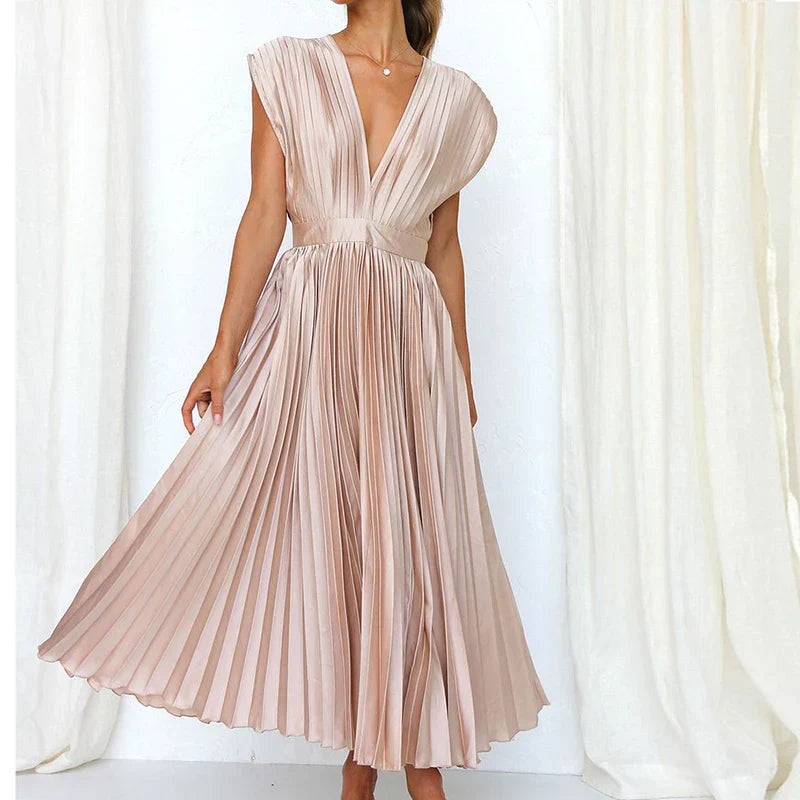 Haven | Maxi Dress with V-Neck and Pleats