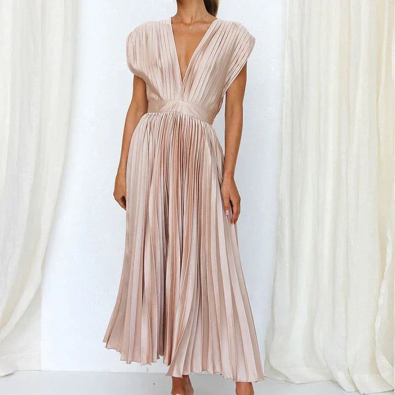 Haven | Maxi Dress with V-Neck and Pleats